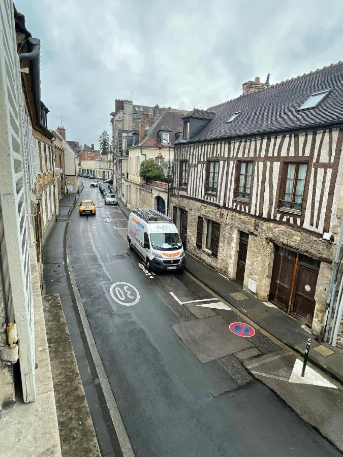 Le Logis Des Remparts - Hyper Centre Apartment กงเปียญ ภายนอก รูปภาพ